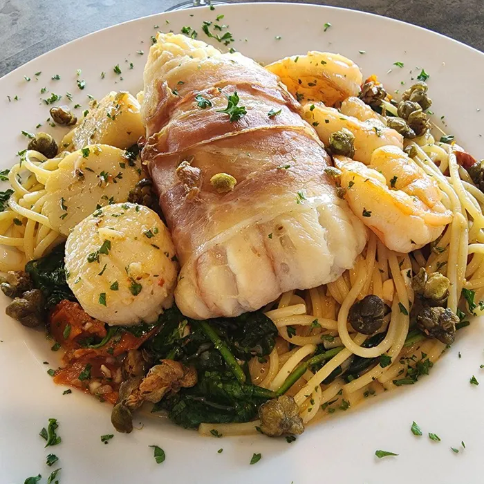 Fish_special_greenside_resturaunt-700